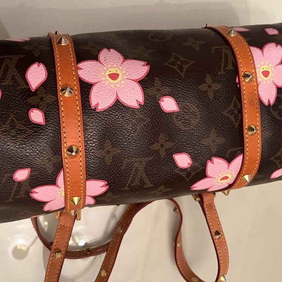 Pretty Inspired iconic logo bag. Used and in good condition. See pictures - Picture 5 of 13